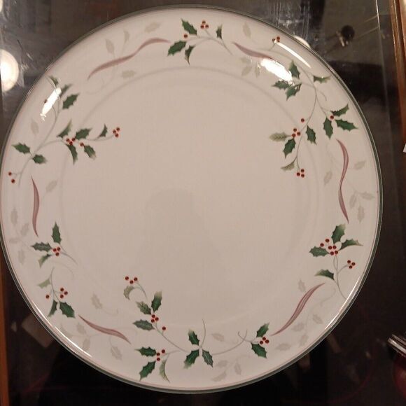 Christopher Stuart Y1025 Holiday Splendor Cake Plate - Picture 1 of 4